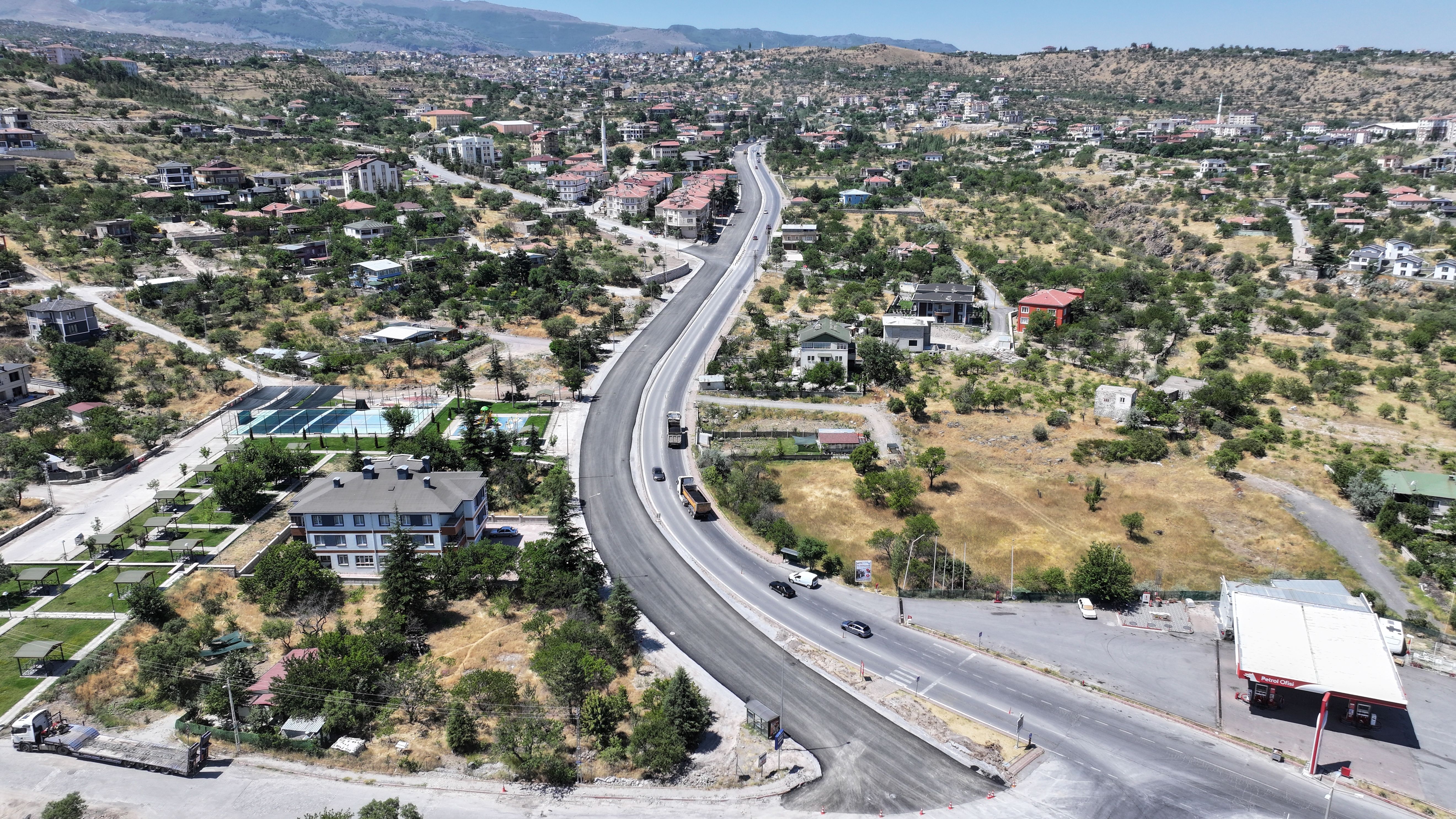 Kayseri Caddesi'nde Yenileme Çalışmalarında İlk Etap Tamamlandı